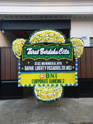 Papan Bunga Duka di Matani Tiga